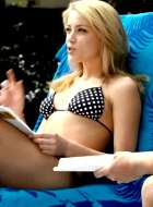 Amber Heard Sweet Bikini Plot In ‘The Stepfather’